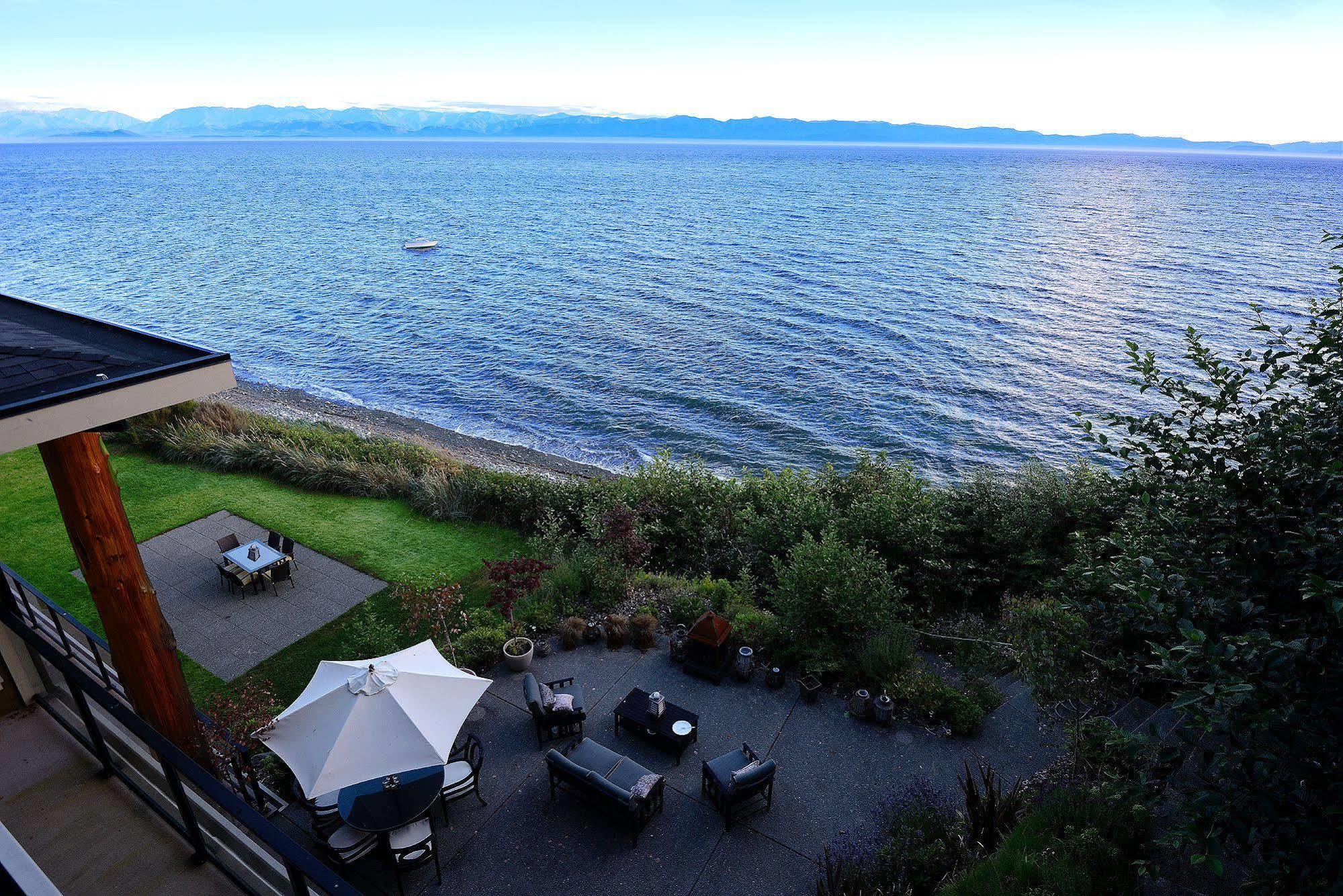 Points West Oceanfront Resort Sooke Dış mekan fotoğraf